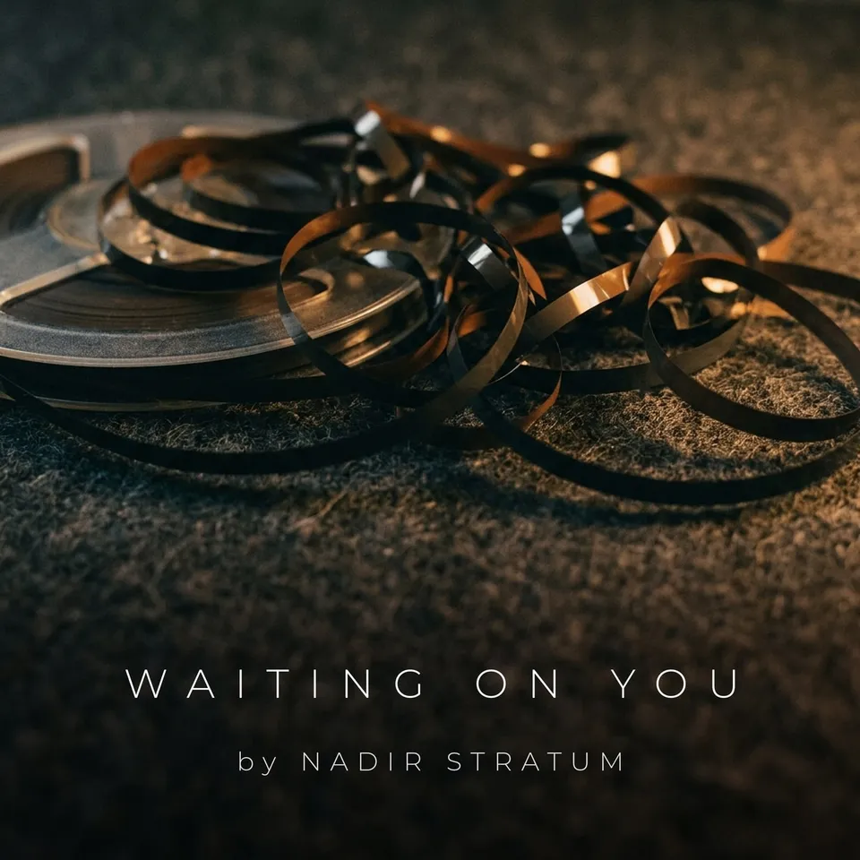 Kulit Waiting on You oleh Nadir Stratum